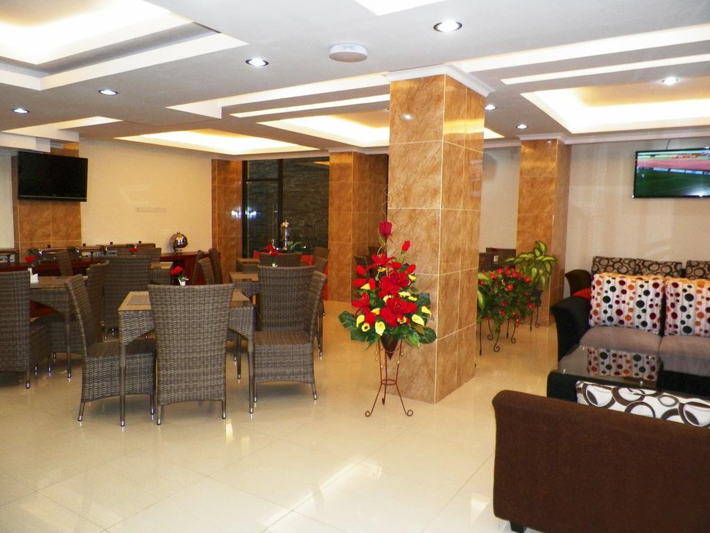 Maranatha Grand Hotel Γιογκιακάρτα Εξωτερικό φωτογραφία