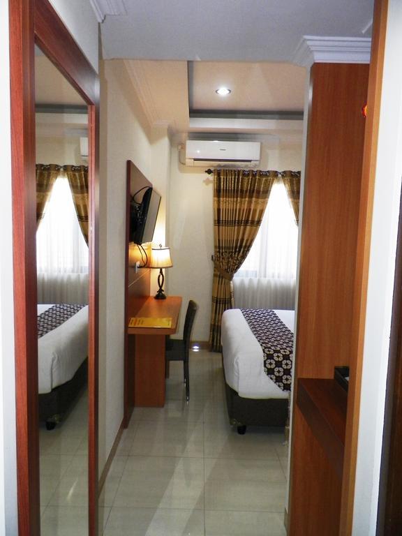Maranatha Grand Hotel Γιογκιακάρτα Εξωτερικό φωτογραφία